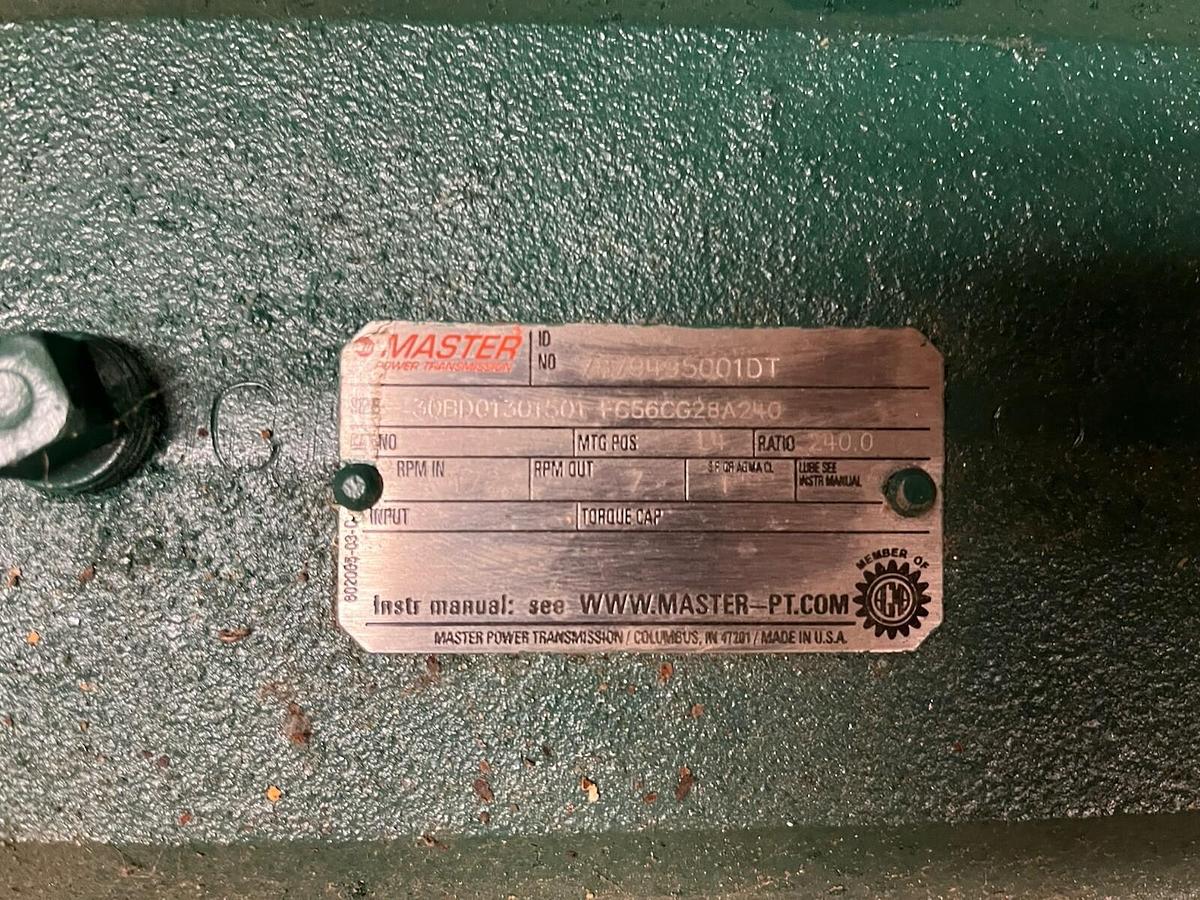 Master Power Transmission,30BD01301501,GEAR SPEED REDUCER RATIO 240 1HP OUT 7RPM