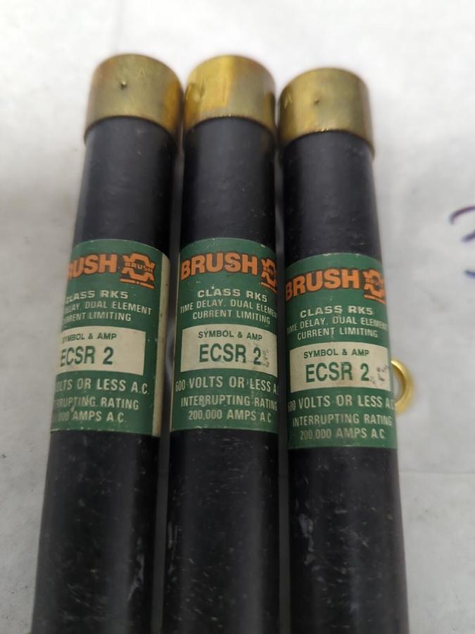Used BRUSH,ECSR2,CLASS RK5 FUSE 2 AMP LOT OF 3 PRE-OWNED