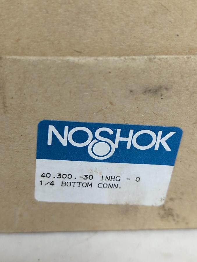 NOSHOK,40.300.-30 INHG-0,PRESSURE GAUGE 4 INCH FACE 1/4 INCH BOTTOM CONN NOS