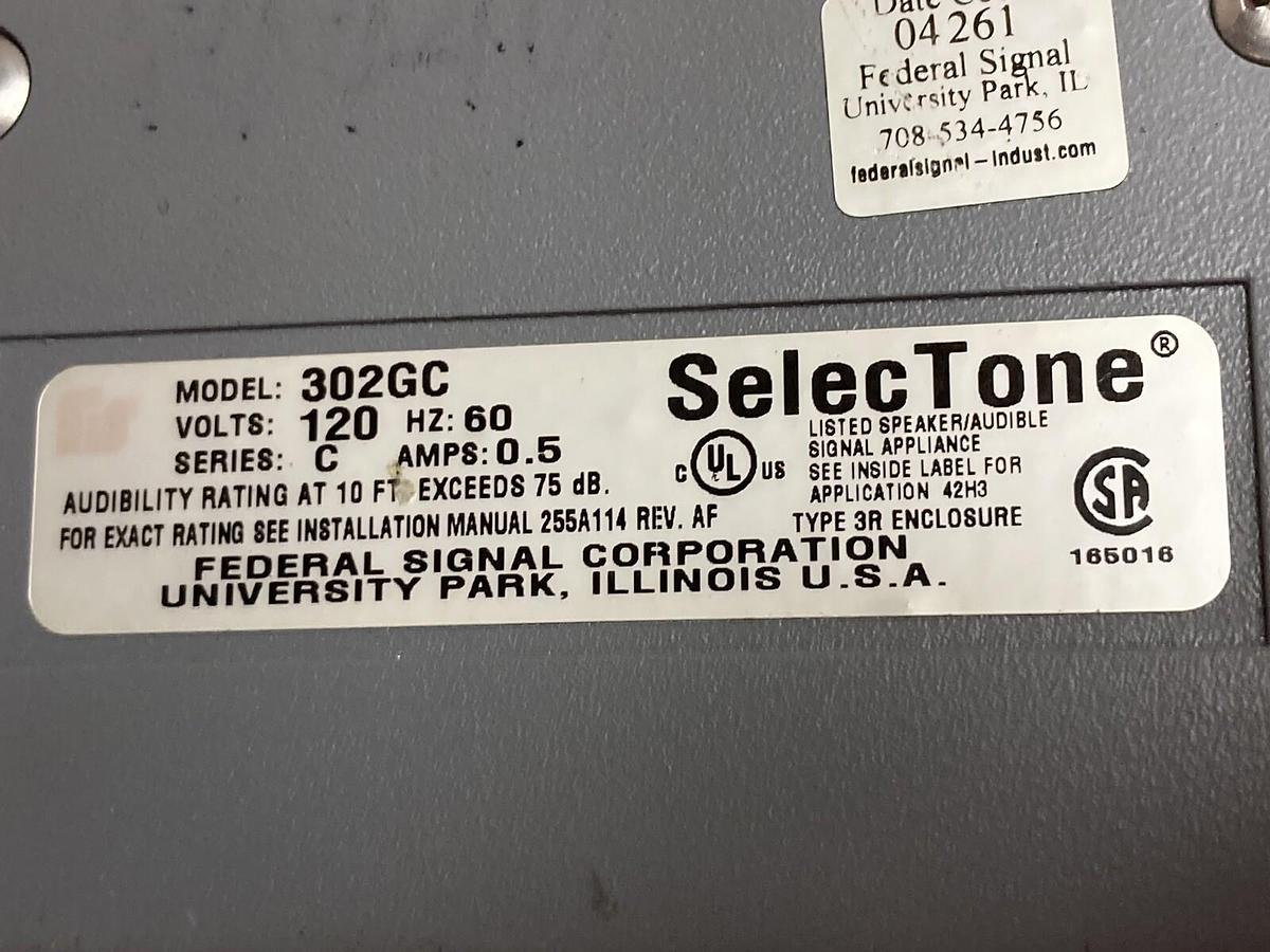 Used Federal Signal,302GC,Selectone Horn Ser C 120V 60 HZ 0.5A