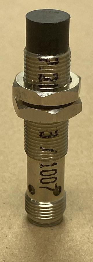 Used Eaton Cutler-Hammer,E57-12PAU04-GD,Proximity Sensor