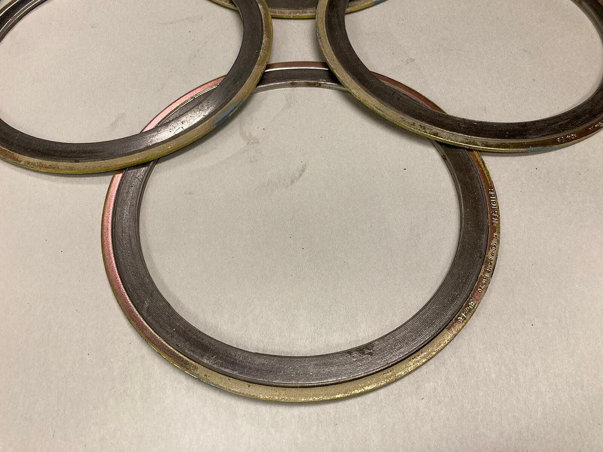 Used Garlock,B16.20 304-FG,Flex Seal Spiral Wound 6 Inches 6-150 ASME Lot of 4
