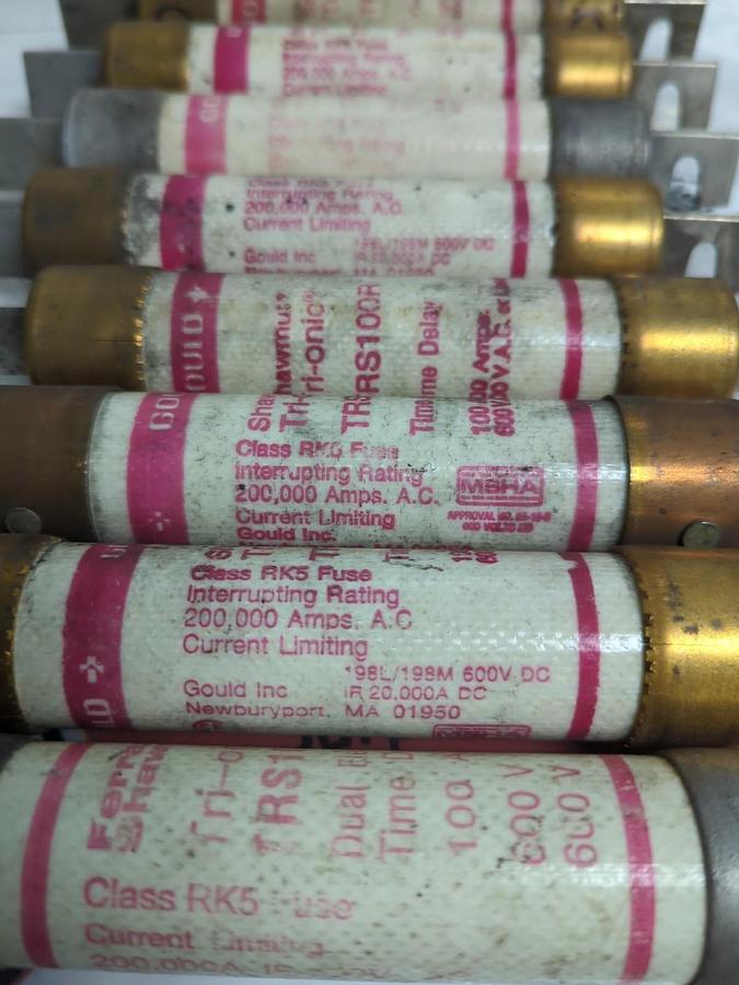Used GOULD SHAWMUT,TRS100R,TRI-ONIC 100 AMP FUSE LOT OF 9 PRE-OWNED
