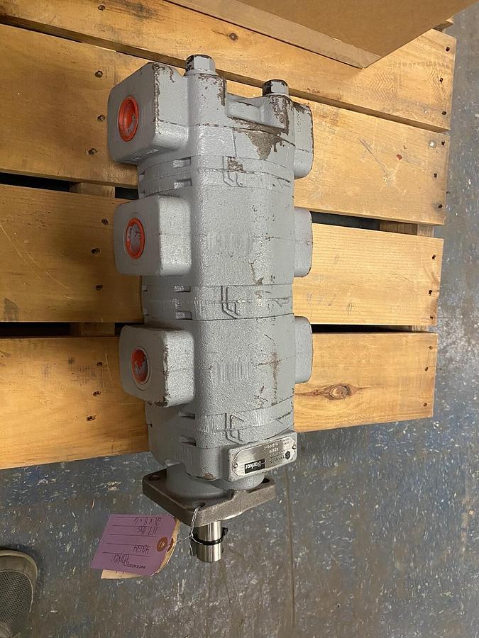 Used PARKER SWANSON,42124,HYDRAULIC PUMP 9-3-20-C