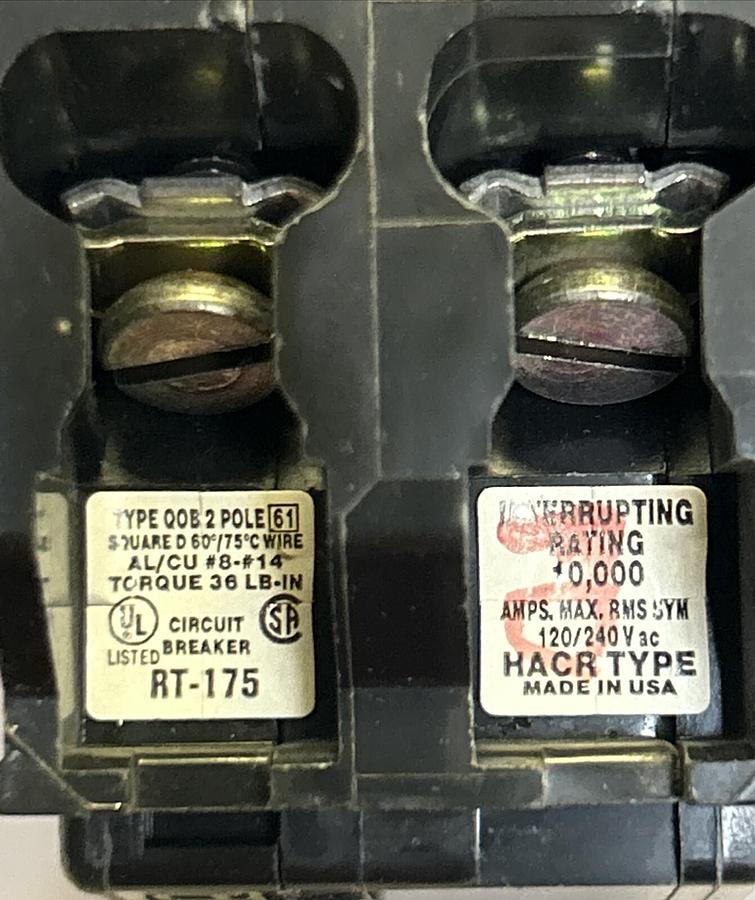 Used SQUARE D,Q0B220,CIRCUIT BREAKER 20A 120/240V 2P LOT OF 6 REFURBISHED