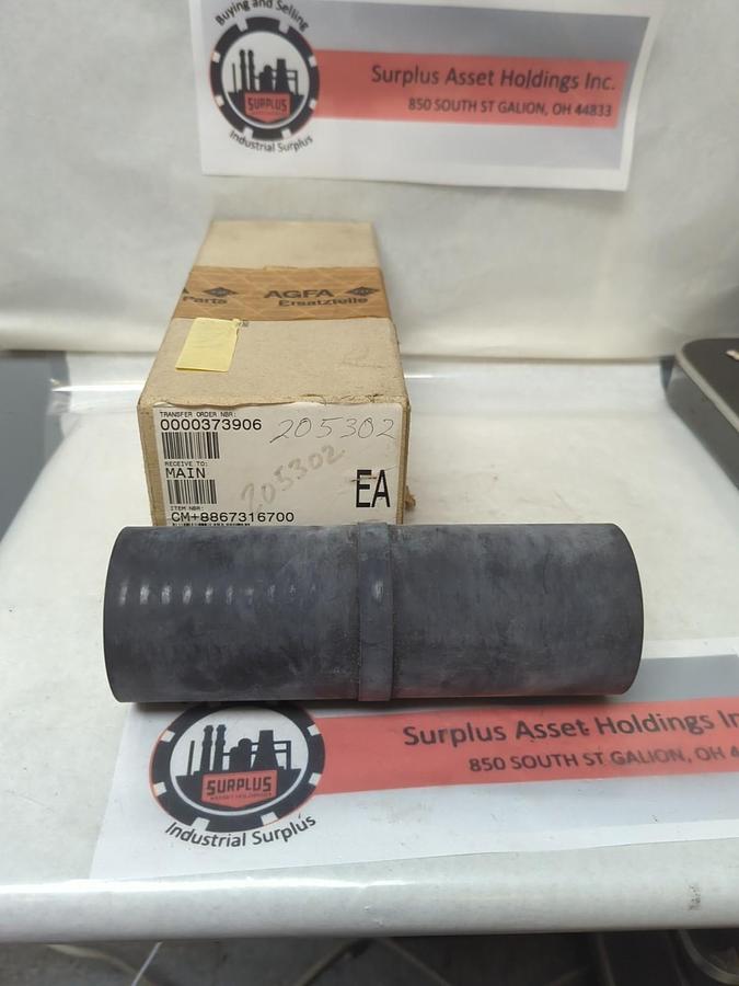 AGFA,CM+8867316700,RUBBER ROLLER 2-3/4 INCH DIA 8 INCH LONG NOS