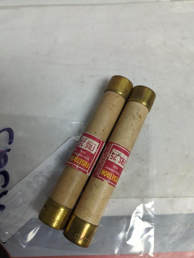Used COOPER BUSSMANN,FRS-25,FUSETRON 25 AMP FUSE LOT OF 2 PRE-OWNED