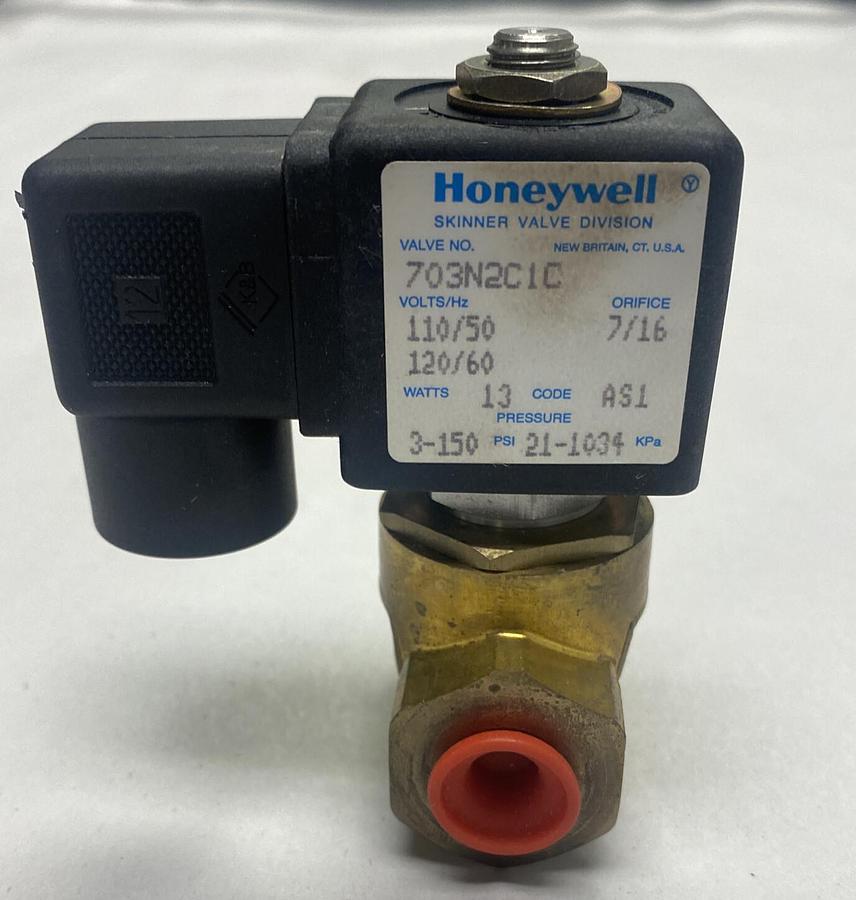 Honeywell,703N2C1C,Skinner Valve NOS