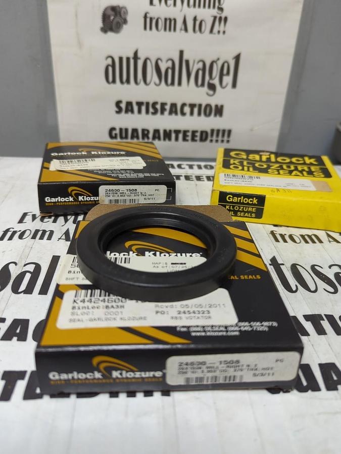 GARLOCK KLOZURE,24600-1508,OIL SEALS 2.250X3.353X0.375 LOT OF 3 NOS