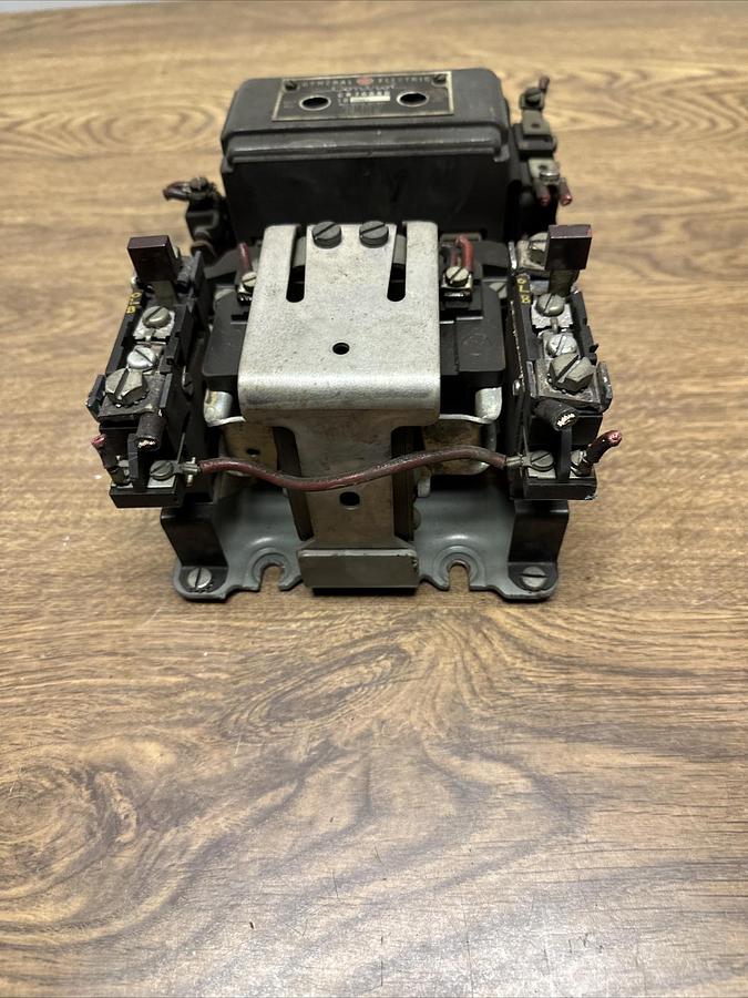 Used GE,CR7009D101DF,Size 2 Starter