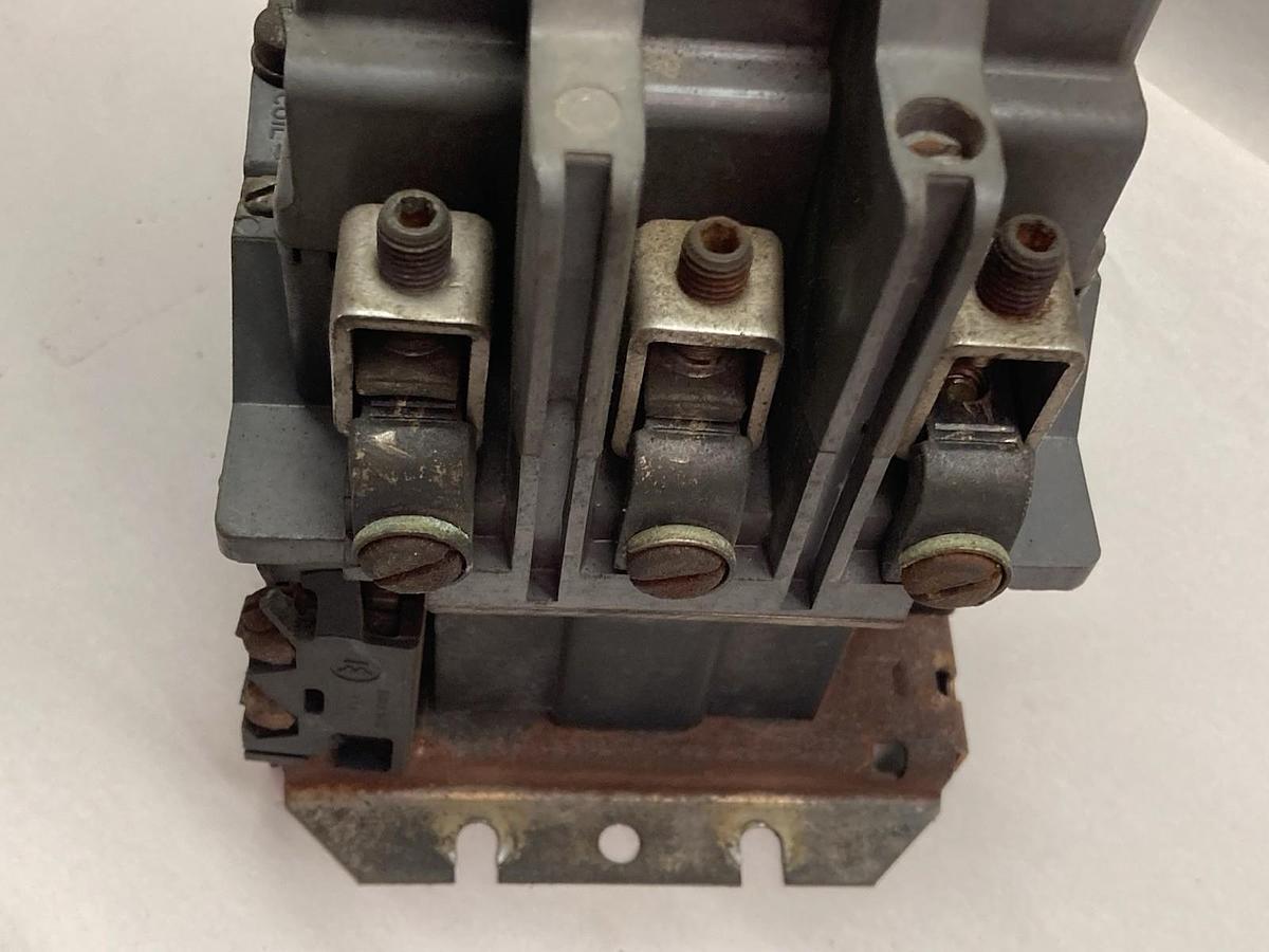 Used Dressar,314344-31,Size 3 Contactor 110V 80C