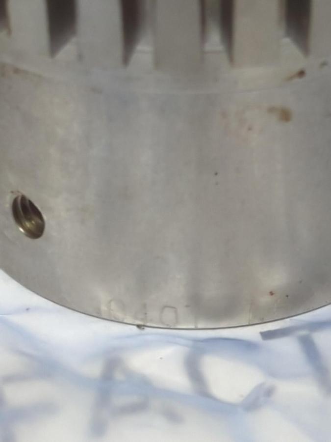 FALK,0704610,1040T HUB 1.625 IN BORE 3/8X3/16 IN KW NOS