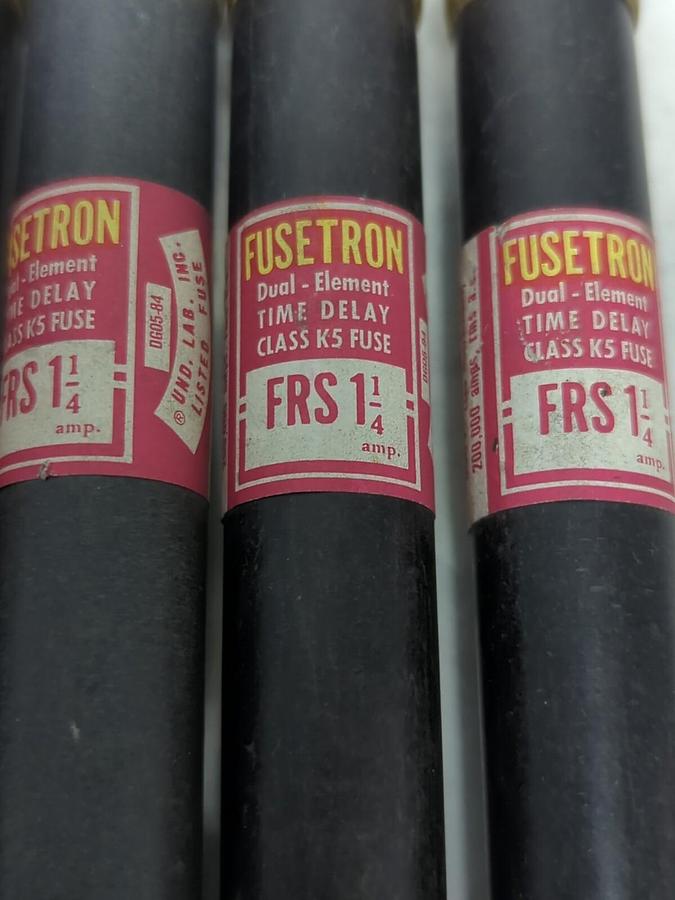 Used COOPER BUSSMANN,FRS-1-1/4,FUSETRON 1-1/4 AMP FUSE LOT OF 4 PRE-OWNED