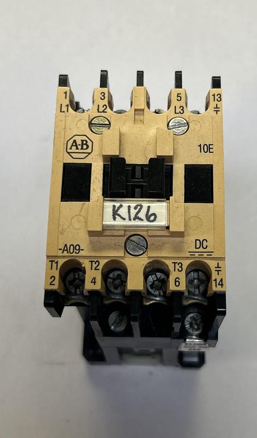 Used ALLEN BRADLEY,100-A09NZ*3,CONTACTOR
