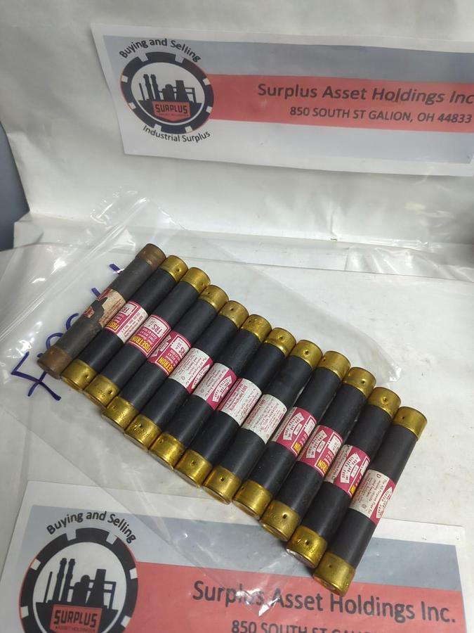 Used COOPER BUSSMANN,FRS-6/10,FUSETRON 6/10 AMP FUSE LOT OF 12 PRE-OWNED