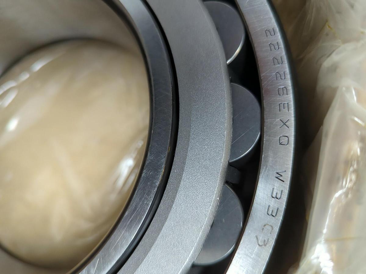 NACHI,22226EXQW33C3,DOUBLE ROW SPHERICAL ROLLER BEARING 130MM BORE NOS