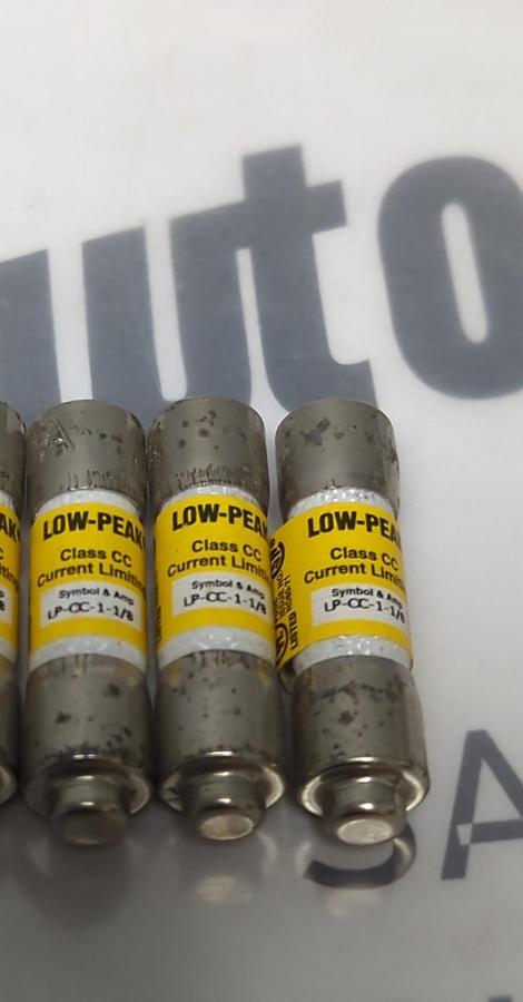 COOPER BUSSMANN,LP-CC-1-1/8,LOW-PEAK 1-1/8 AMP FUSE LOT OF 3 NOS