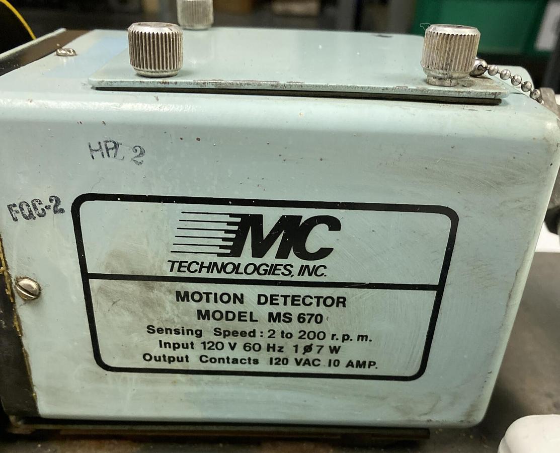 Used ALLEN BRADLEY,803-P4X,SER. A ROTARY CAM LIMIT SWITCH W/ MS670 MOTION DETECTOR