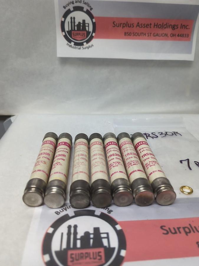 Used GOULD SHAWMUT,TRS30R,TRI-ONIC 30 AMP FUSE LOT OF 7 PRE-OWNED