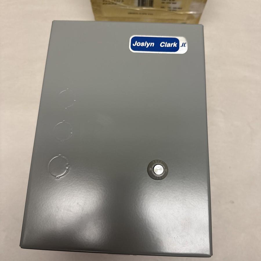 Joslyn Clark,T13U030-76,Size 0 18 Amp Motor Starter w/Enclosure