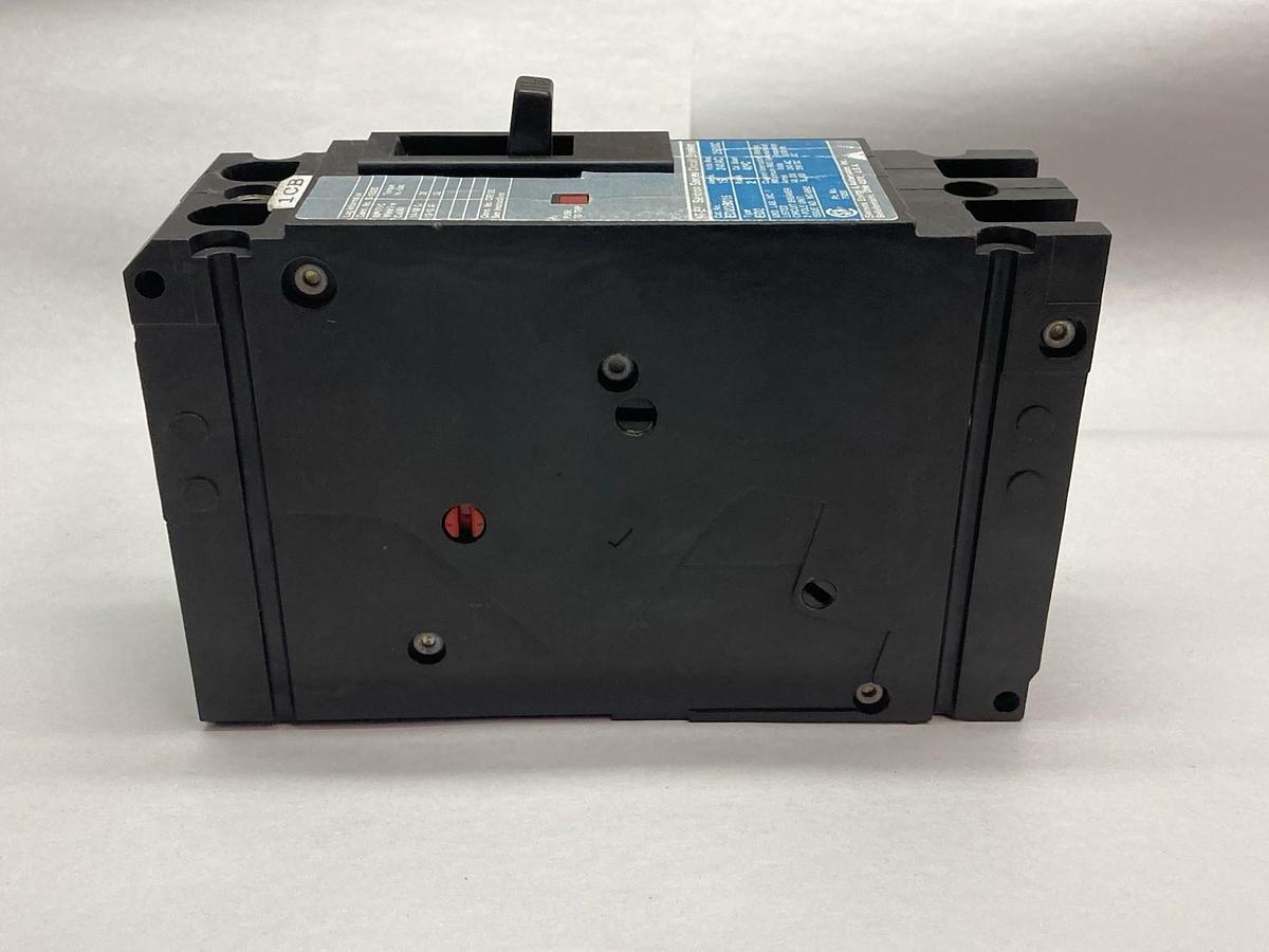 Used Siemens,ED22B015,Circuit Breaker 15A 240Vac