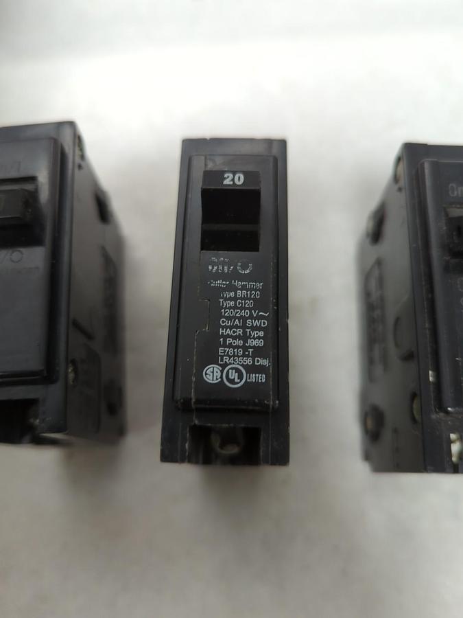 Used CUTLER-HAMMER,BR120,CIRCUIT BREAKER 20 AMP 1-POLE LOT OF 4 PRE-OWNED