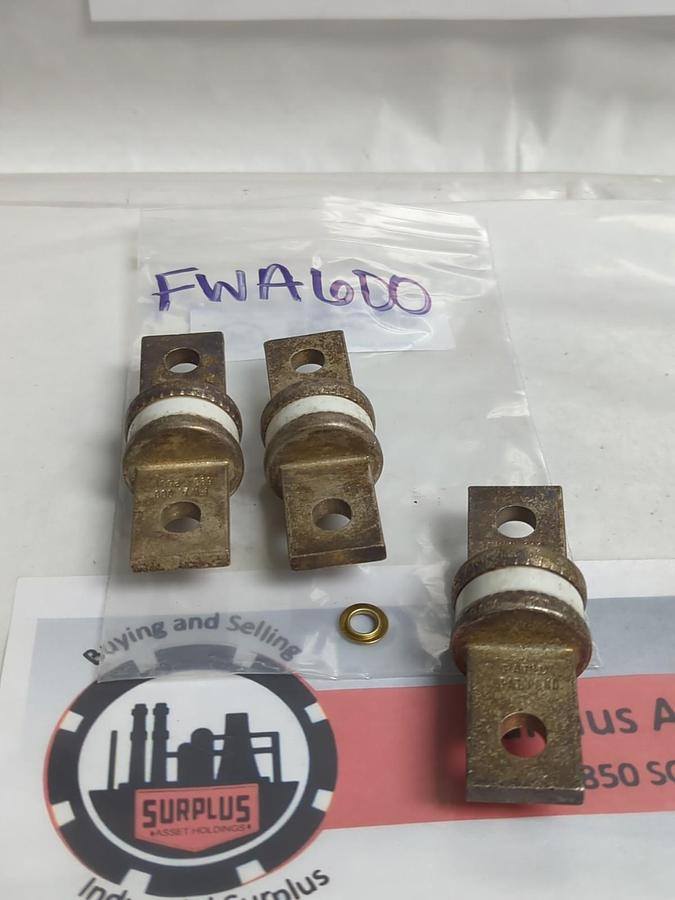 Used COOPER BUSSMANN,FWA600,SEMICONDUCTOR 600 AMP FUSE LOT 3 OF PRE-OWNED