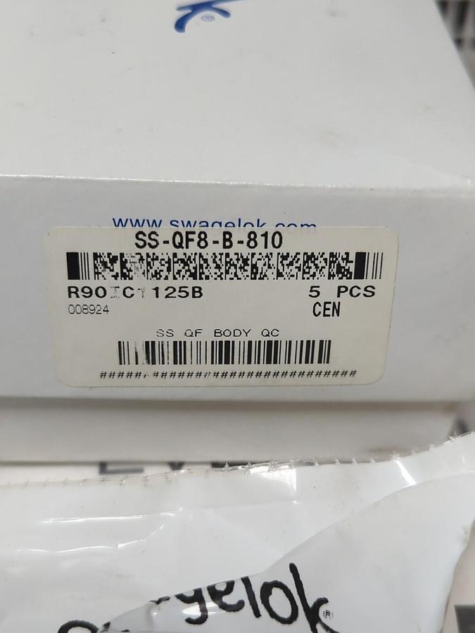 SWAGELOK,SS-QF8-B-810,QUICK CONNECT FITTING 1/2 INCH LOT OF 5 NEW IN BOX