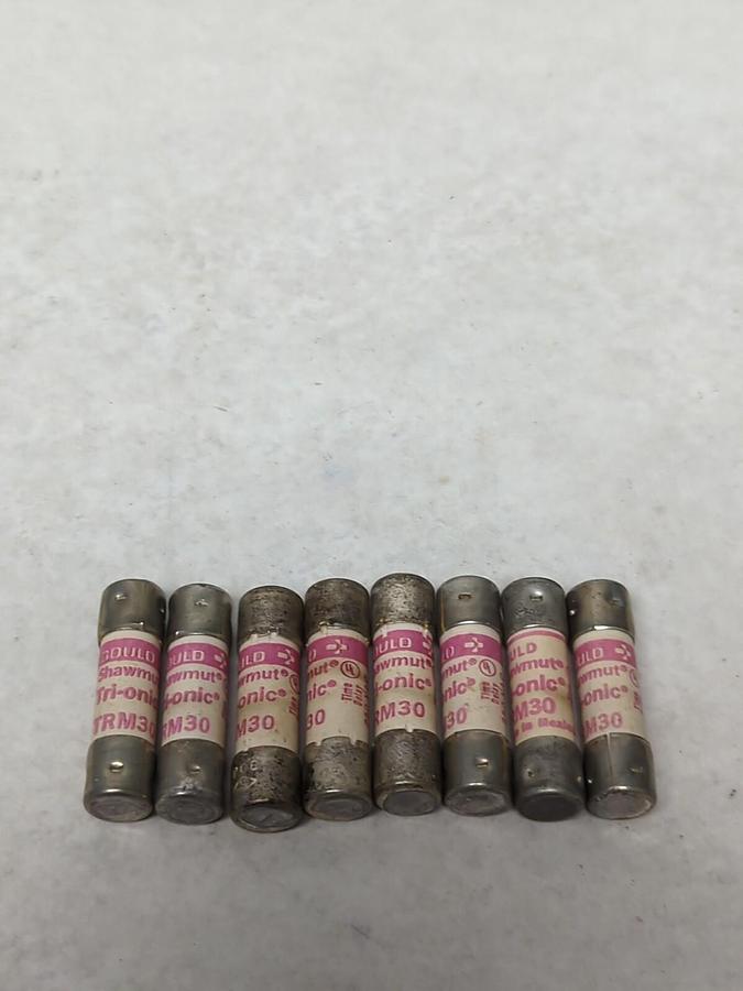 GOULD SHAWMUT,TRM 30,TRI-ONIC 30 AMP FUSE LOT OF 8 NOS