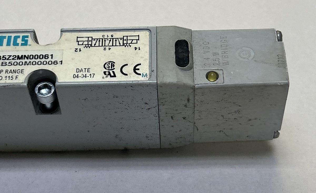 Used NUMATICS,123BB5Z2MN00061,SOLENOID VALVE