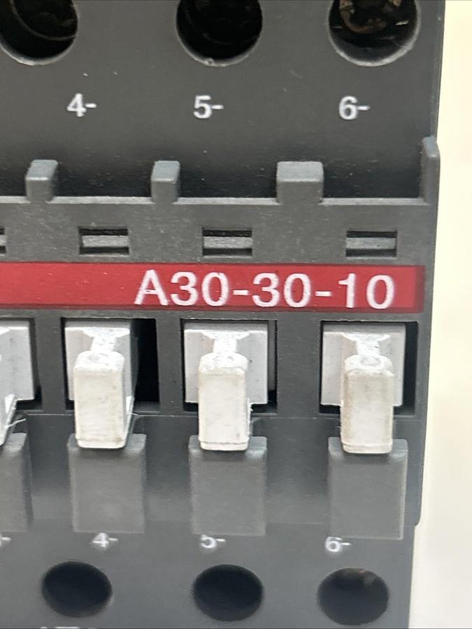 Used ABB,A30-30-10,CONTACTOR 110-120V COIL