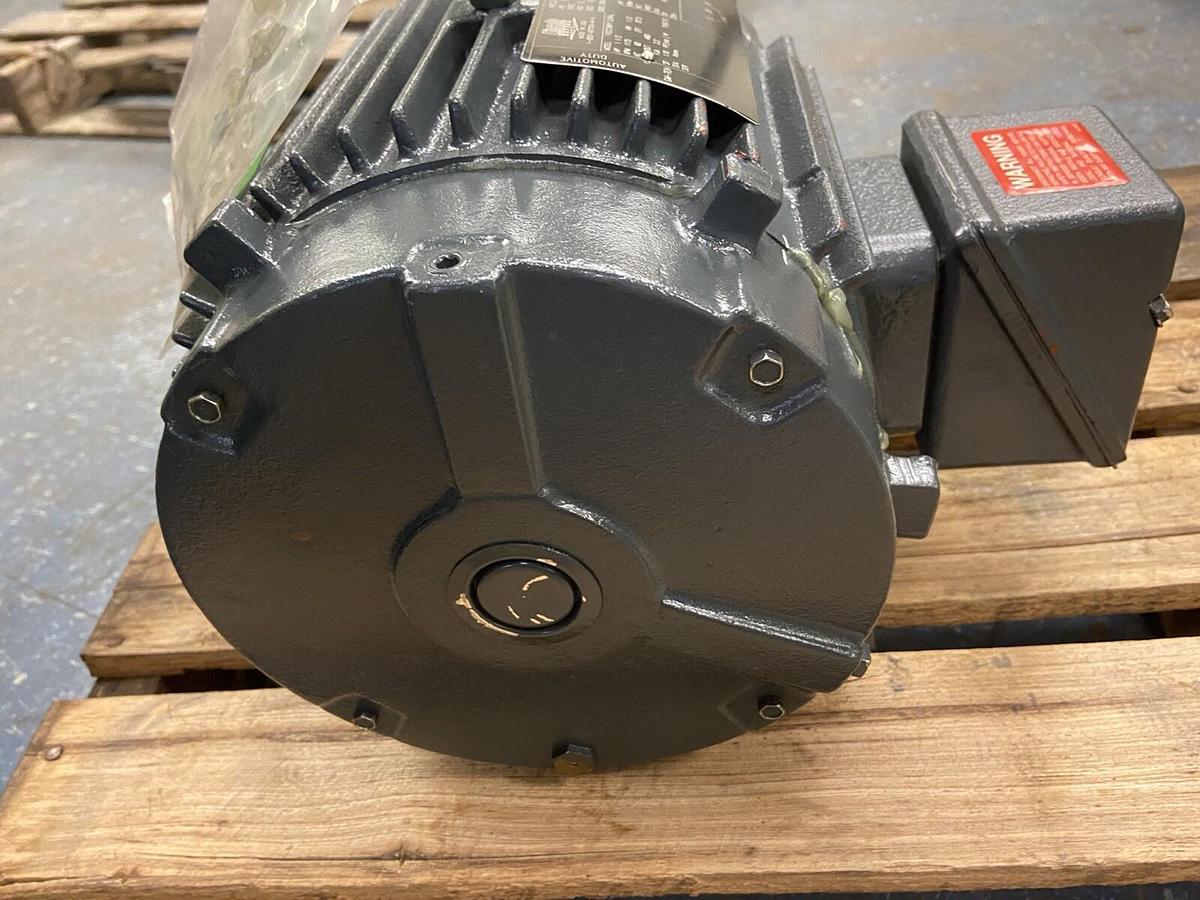 Lincoln,LM20709BE,Motor FVFCCN6P1.5U64L 1-1/2Hp 1175RPM 460V Frame 184U