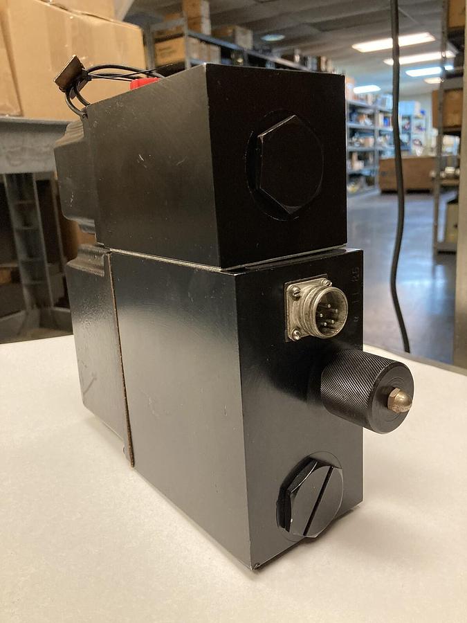 Used Fife,HV-11 MA,Hydraulic Sensor Servo Valve