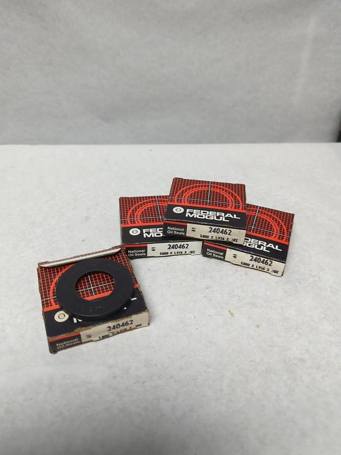 FEDERAL MOGUL,240462,OIL SEALS LOT OF 4 NOS