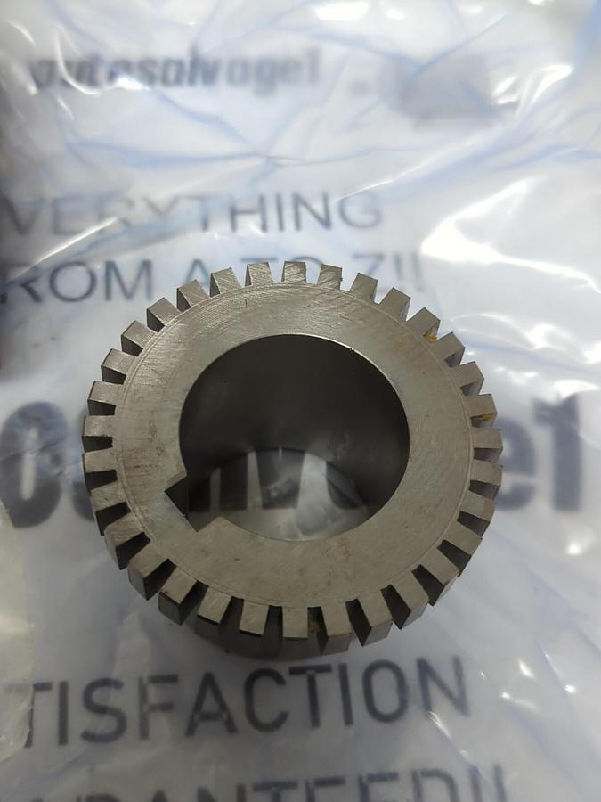 FALK,0704610,1040T HUB 1.625 IN BORE 3/8X3/16 IN KW NOS