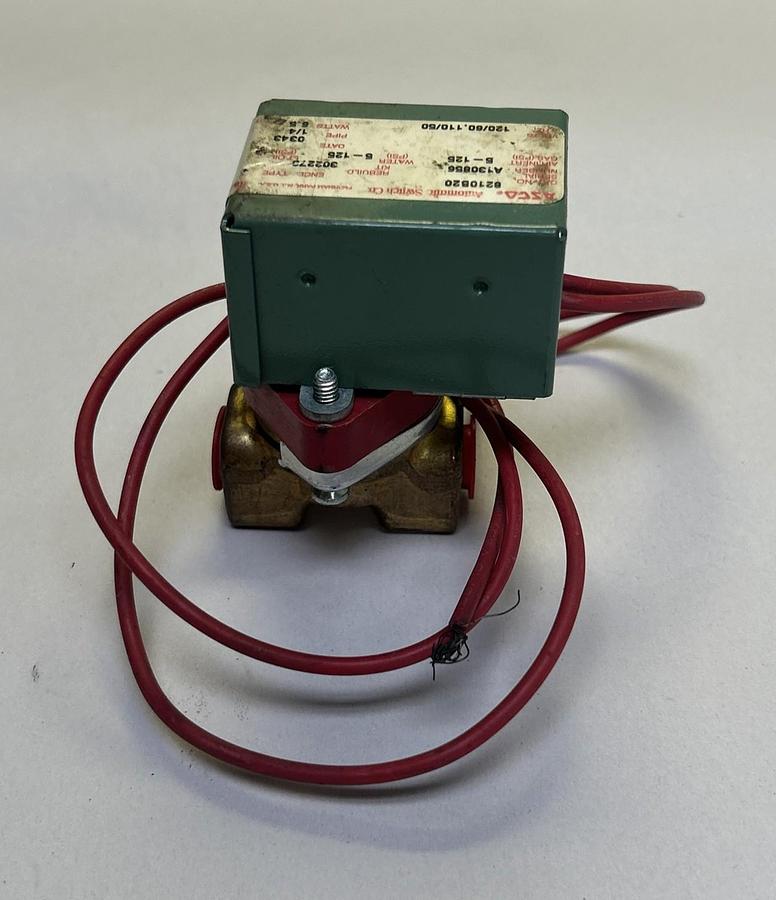 Used ASCO,8210B20,SOLENOID VALVE 1/4INCH