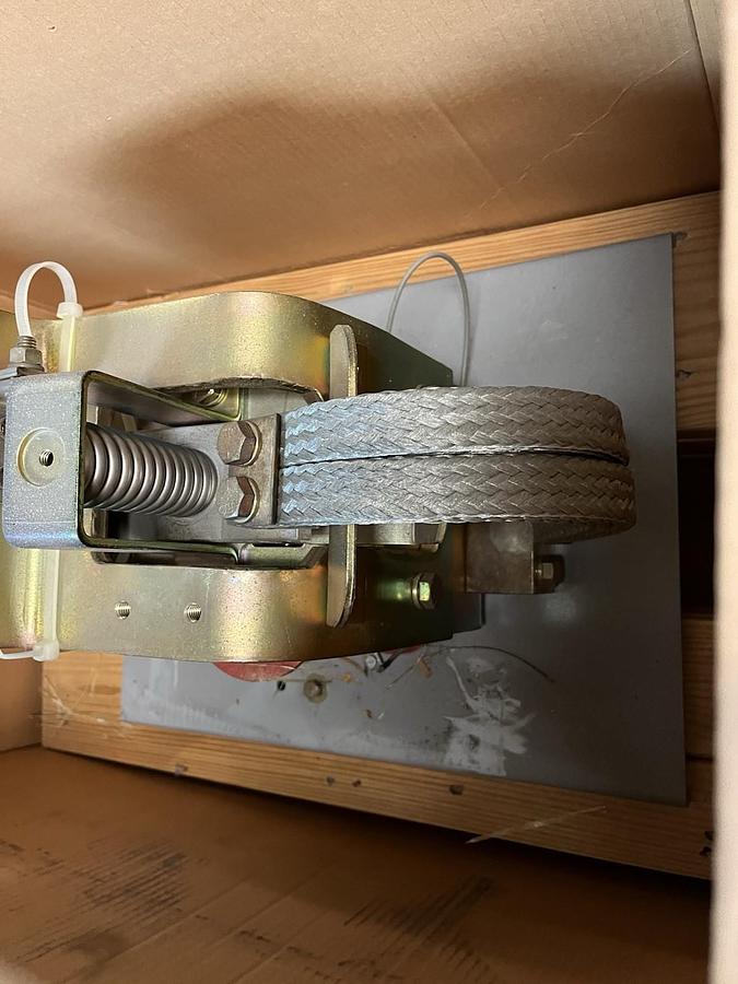 EATON,MR810E,DC CONTACTOR 1350AMPS COIL 250VDC