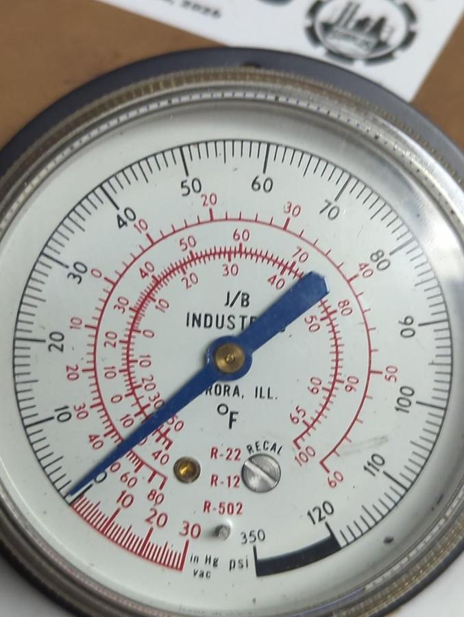 J/B INDUSTRIES,ACL-454-10-1,PRESSURE GAUGE -30-120 PSI NOS