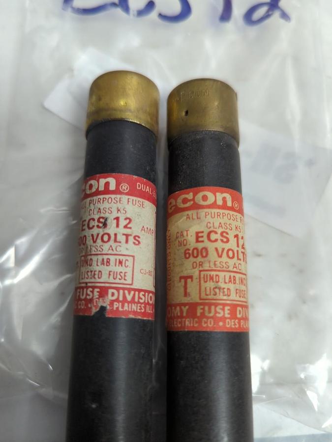 Used ECON,ECS 12,TIME-DELAY 12 AMP FUSE LOT OF 2 PRE-OWNED