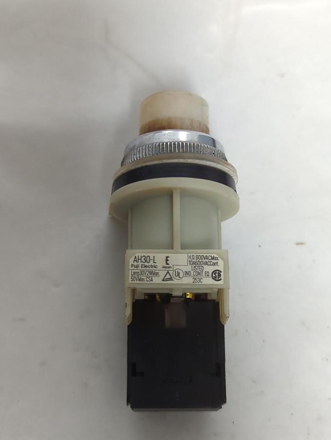 Used FUJI ELECTRIC,AH30-L,WHITE PUSH BUTTON PRE-OWNED