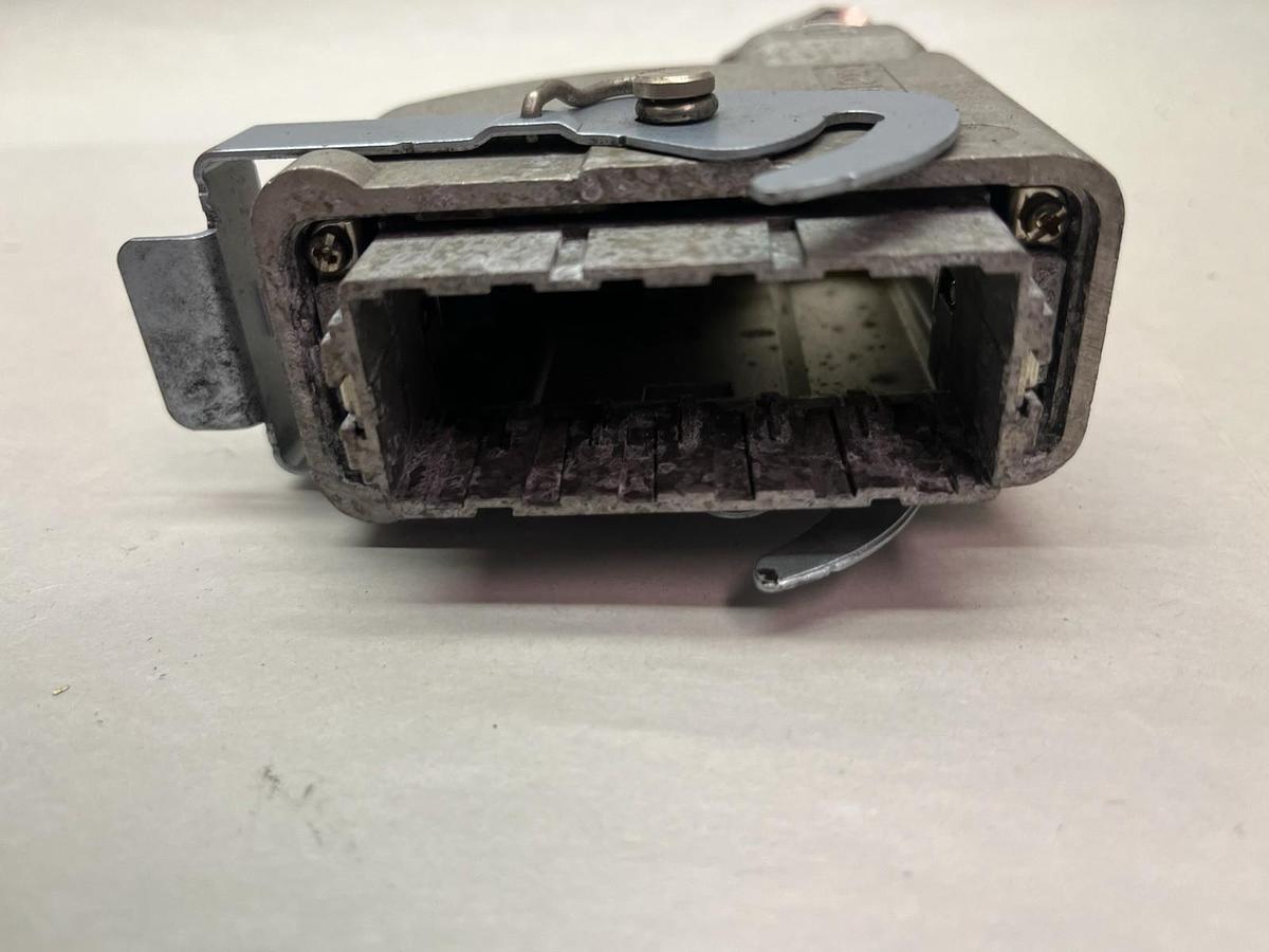 Used MOLEX,D-58697,PLC CABLE CONNECTOR