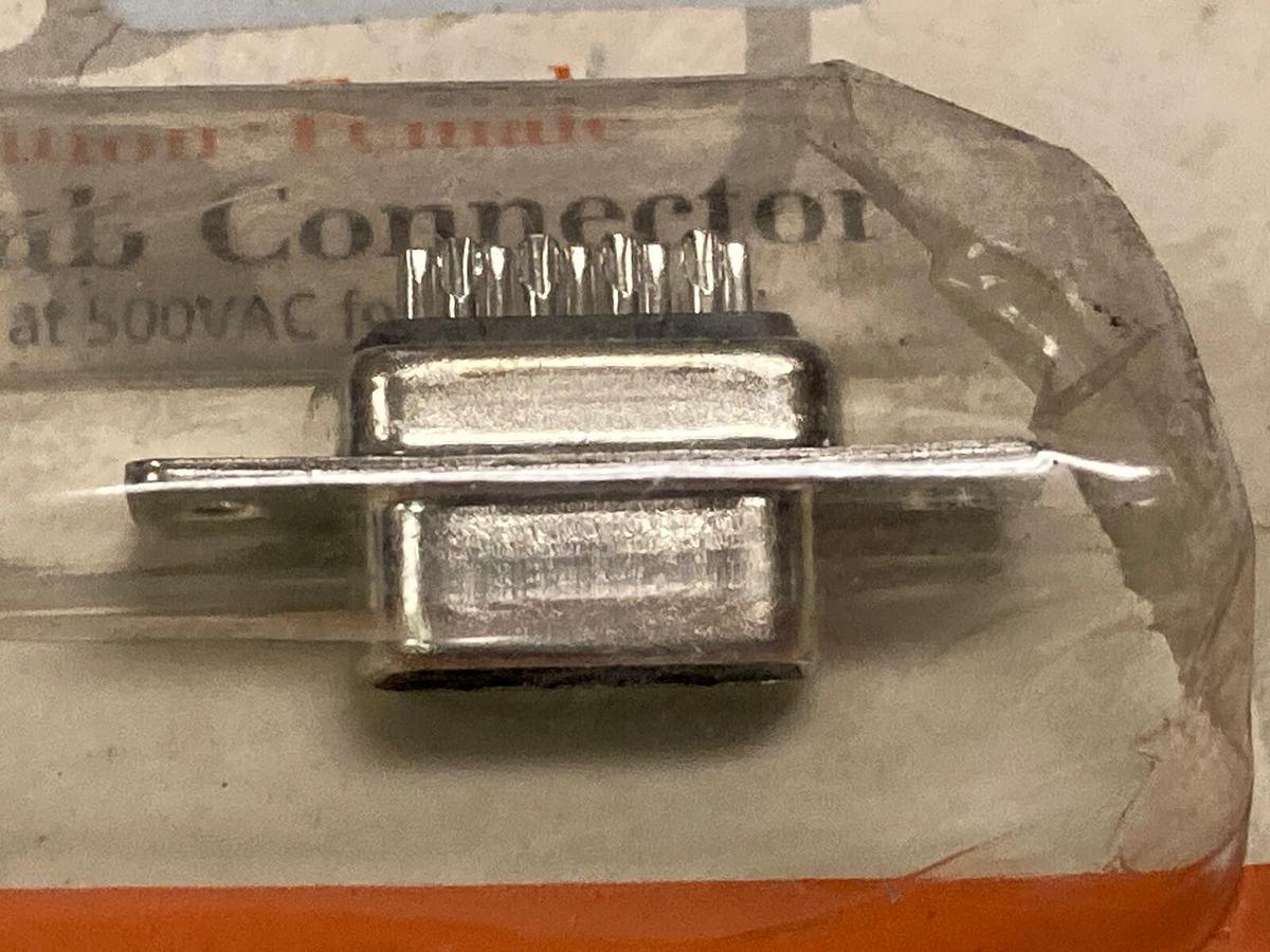 Used RadioShack,276-1538,9-Position Male Solder D-Sub Connector Lot of 2