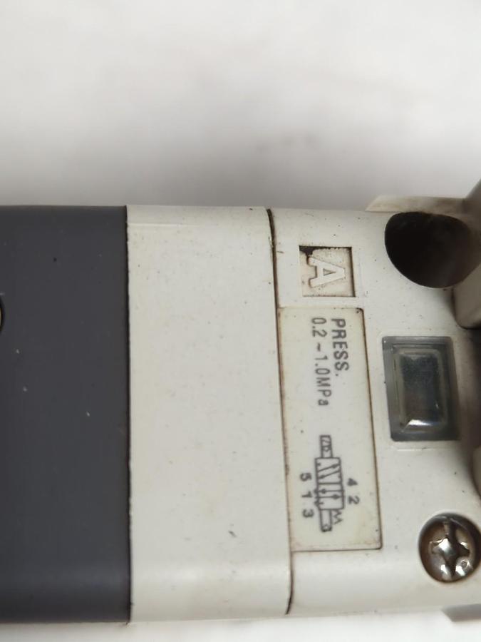 Used SMC,VQ7-6-FG-S-3ZR,PNEUMATIC SOLENOID VALVE PRE-OWNED