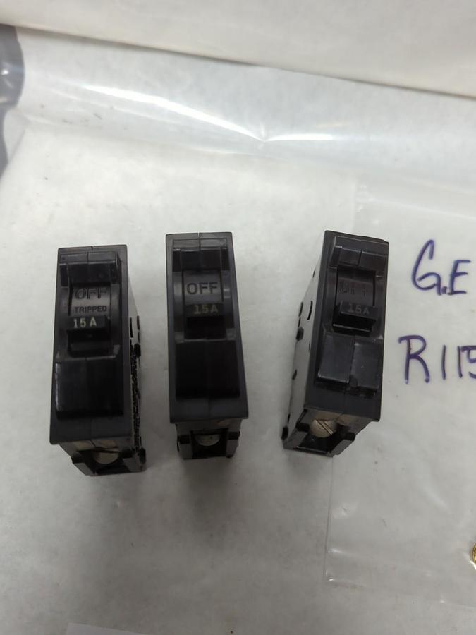 Used GENERAL ELECTRIC,R115,CIRCUIT BREAKER 1-POLE 15 AMP LOT OF 3 PRE-OWNED