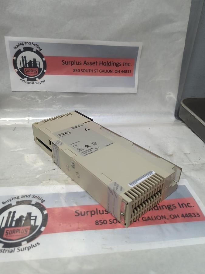 Used SCHNEIDER AUTOMATION,140 DAI 540 00,TSX QUANTUM INPUT MODULE USED