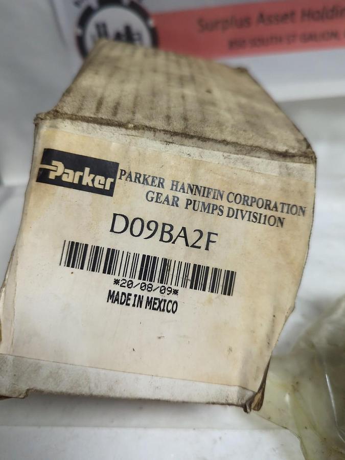 PARKER,D09BA2F,HYDRAULIC GEAR PUMP NOS