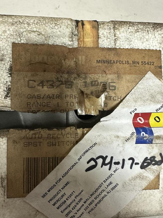 Honeywell,C437G-1036,Gas/Air Pressure Switch