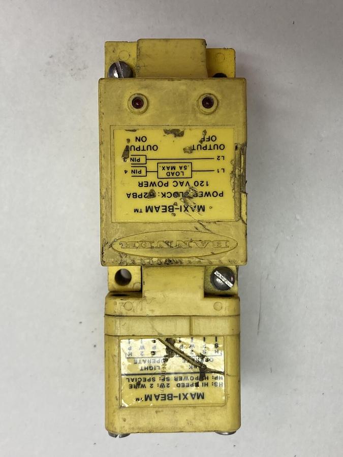 Used Banner,R2PBA,Maxi-Beam Photoelectric Sensor Power Block