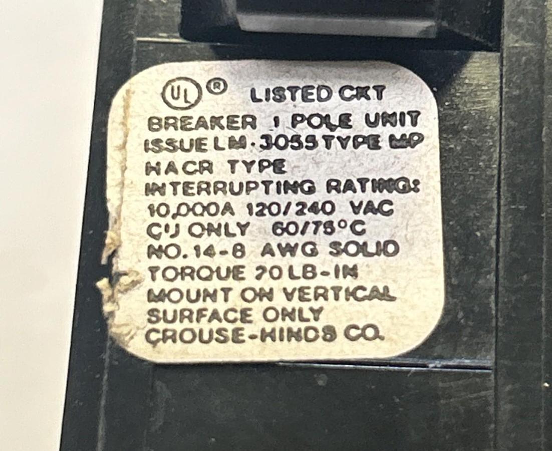 Used CROUSE HINDS,MP120,CIRCUIT BREAKER 20A 120/240V 1P LOT OF 2
