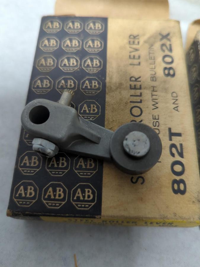 ALLEN-BRADLEY,802T-WIA-WIA,STEEL ROLLER LEVERS LOT OF 2 NOS
